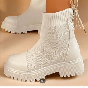 Slip on knit boots!